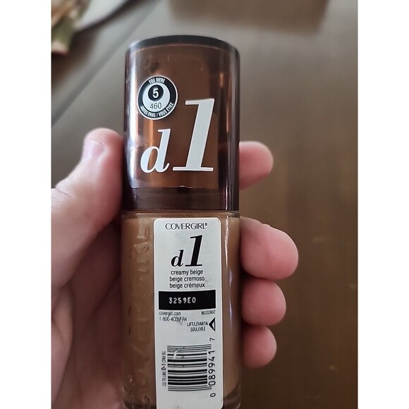 Covergirl D1 Trublend Liquid PUMP Makeup Foundation Creamy Beige New D1 - Picture 4 of 7